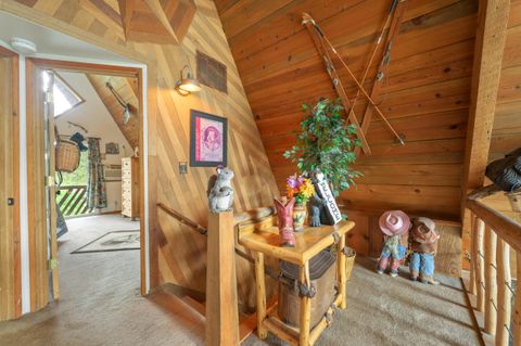 Tiny photo for 52717 Meadow Lane, La Pine, OR 97739 (MLS # 220218206)