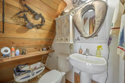 Tiny photo for 52717 Meadow Lane, La Pine, OR 97739 (MLS # 220218206)