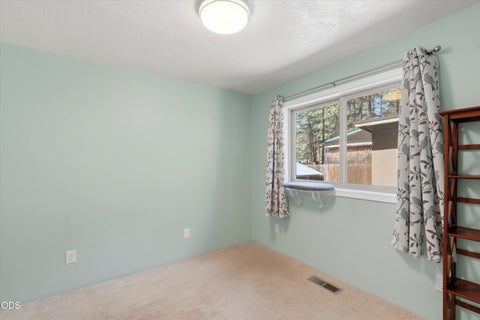 Tiny photo for 60282 Pawnee Lane, Bend, OR 97702 (MLS # 220222681)