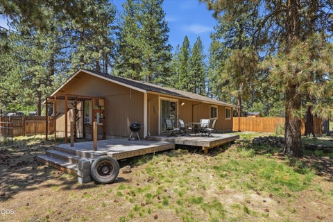 Tiny photo for 60282 Pawnee Lane, Bend, OR 97702 (MLS # 220222681)