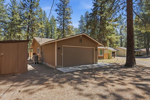 Tiny photo for 60282 Pawnee Lane, Bend, OR 97702 (MLS # 220222681)