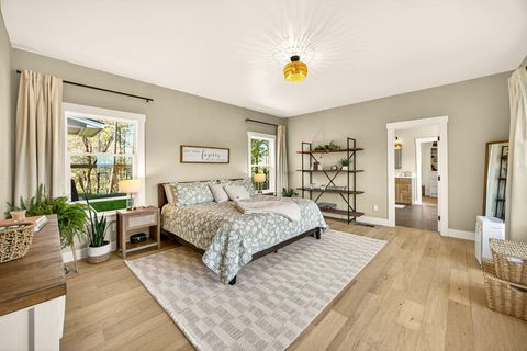 Tiny photo for 145 Lomas Road, Jacksonville, OR 97530 (MLS # 220217428)