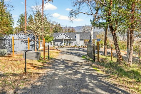 Tiny photo for 145 Lomas Road, Jacksonville, OR 97530 (MLS # 220217428)