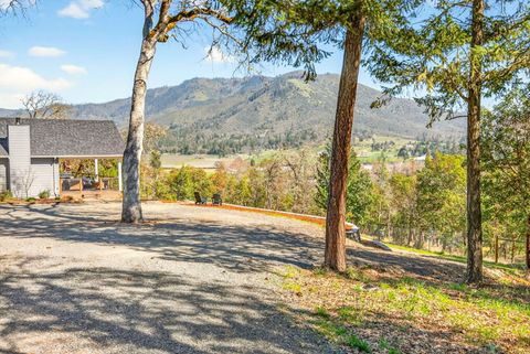 Tiny photo for 145 Lomas Road, Jacksonville, OR 97530 (MLS # 220217428)
