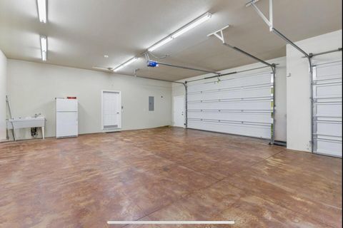 Tiny photo for 145 Lomas Road, Jacksonville, OR 97530 (MLS # 220217428)