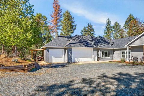 Tiny photo for 145 Lomas Road, Jacksonville, OR 97530 (MLS # 220217428)