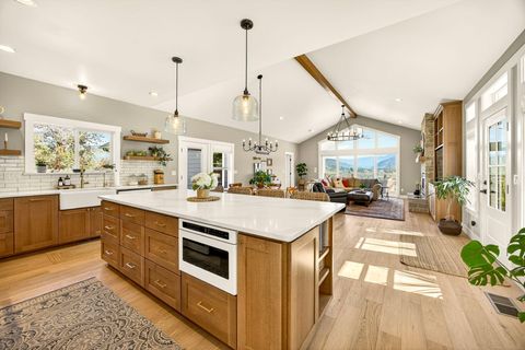 Tiny photo for 145 Lomas Road, Jacksonville, OR 97530 (MLS # 220217428)