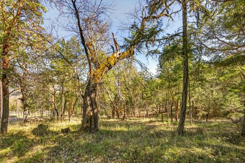 Tiny photo for 145 Lomas Road, Jacksonville, OR 97530 (MLS # 220217428)