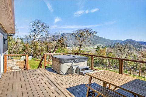 Tiny photo for 145 Lomas Road, Jacksonville, OR 97530 (MLS # 220217428)