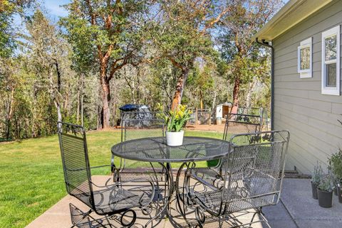 Tiny photo for 145 Lomas Road, Jacksonville, OR 97530 (MLS # 220217428)