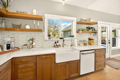 Tiny photo for 145 Lomas Road, Jacksonville, OR 97530 (MLS # 220217428)