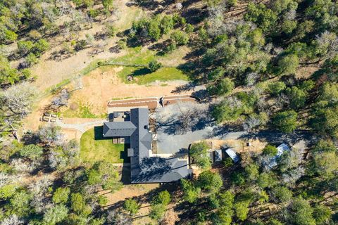 Tiny photo for 145 Lomas Road, Jacksonville, OR 97530 (MLS # 220217428)