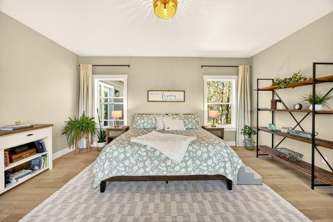 Tiny photo for 145 Lomas Road, Jacksonville, OR 97530 (MLS # 220217428)