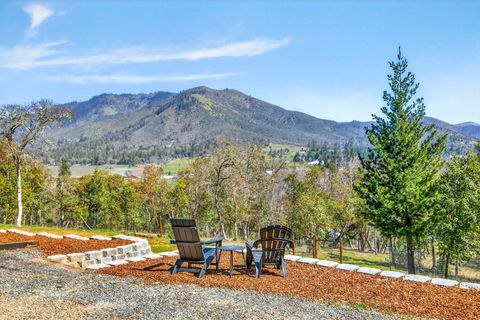Tiny photo for 145 Lomas Road, Jacksonville, OR 97530 (MLS # 220217428)