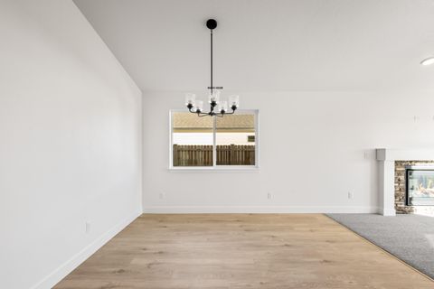 Tiny photo for 440 NW Monte Vista Avenue #126, Madras, OR 97741 (MLS # 220212726)