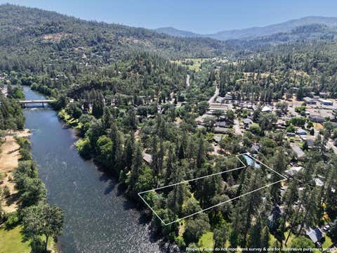 Tiny photo for 223 Indian Creek Lane, Shady Cove, OR 97539 (MLS # 220226282)