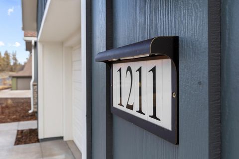 Tiny photo for 1211 Vine Maple Drive, Klamath Falls, OR 97601 (MLS # 220215634)