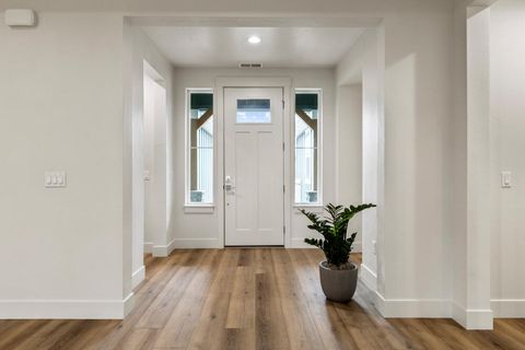 Tiny photo for 1211 Vine Maple Drive, Klamath Falls, OR 97601 (MLS # 220215634)