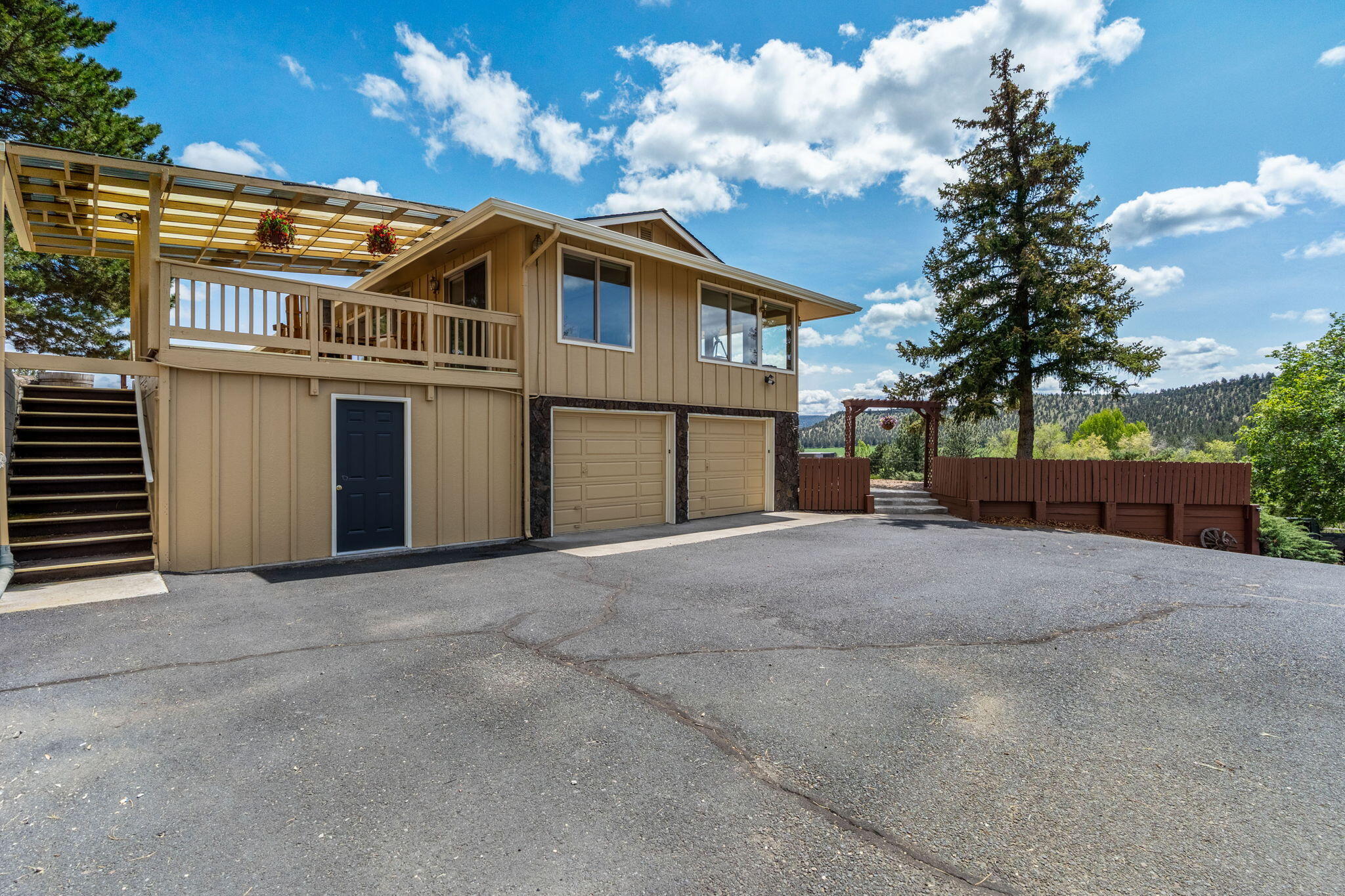 PleasVH - Residential