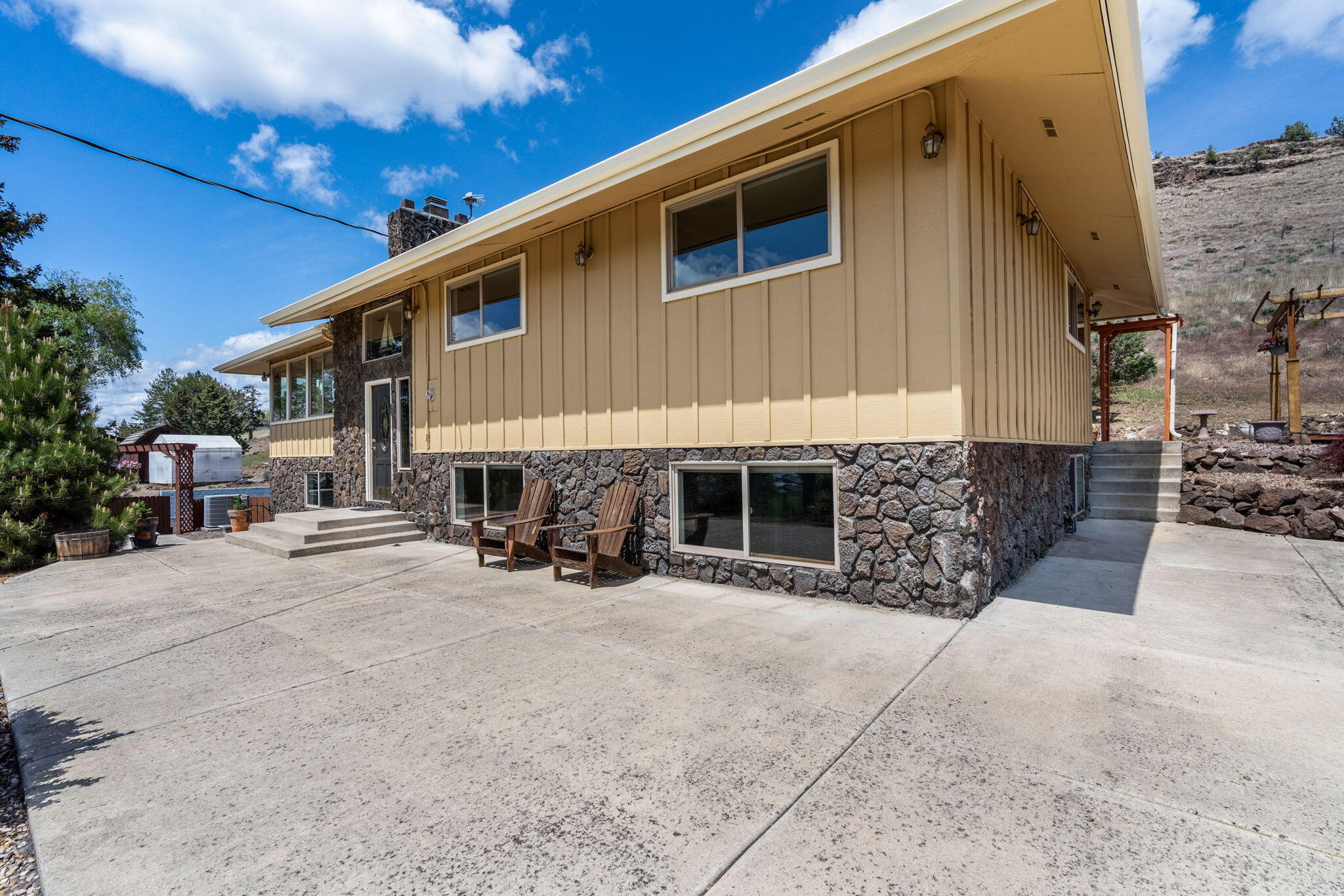 PleasVH - Residential