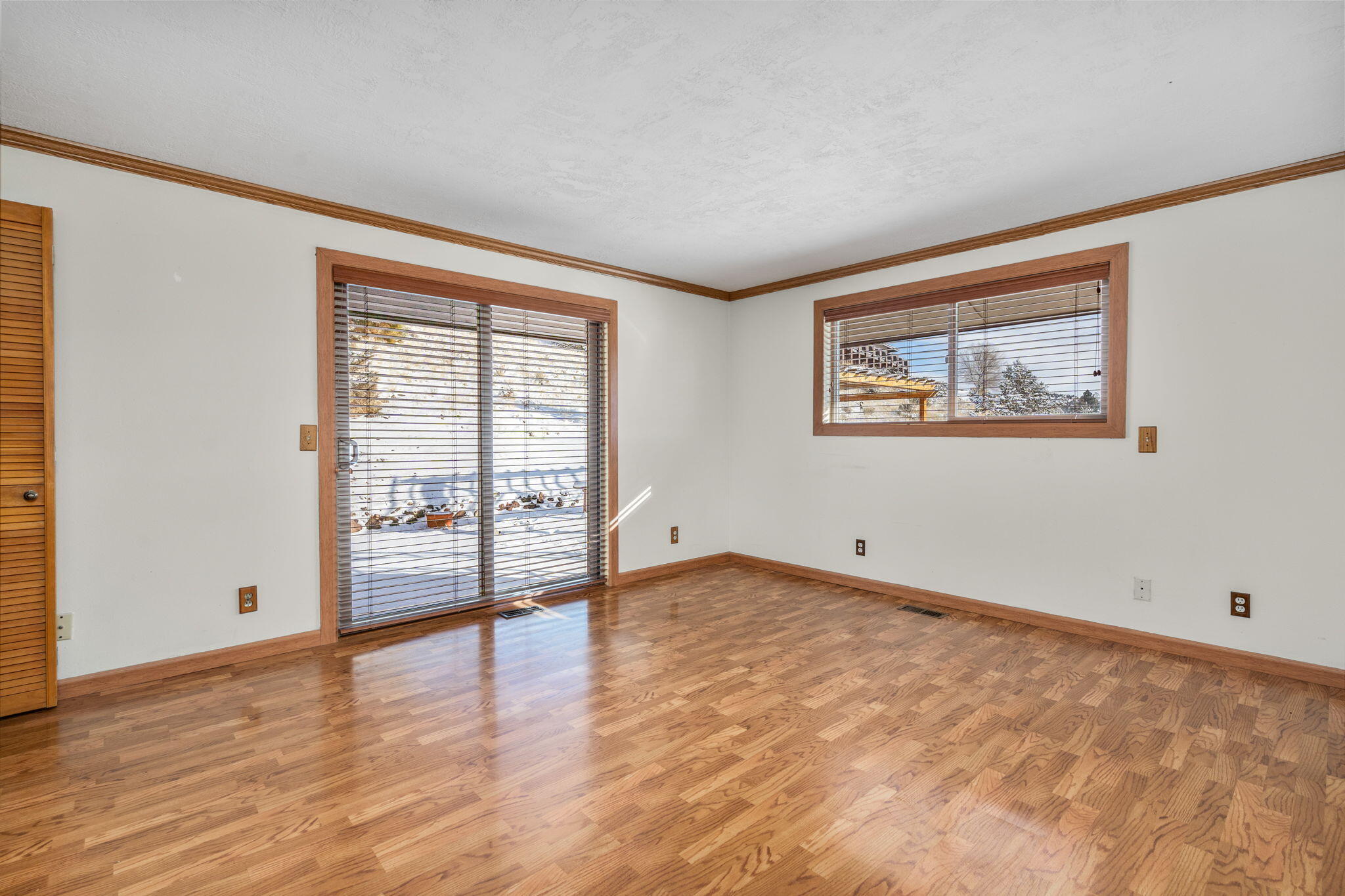 PleasVH - Residential