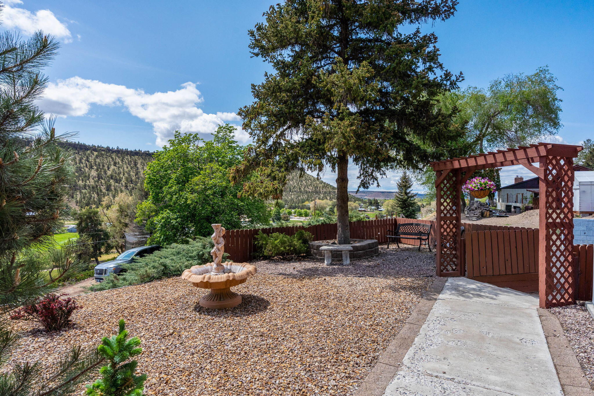 PleasVH - Residential