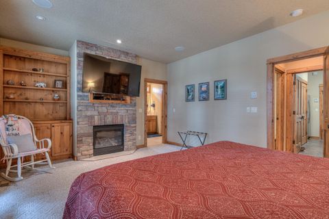 Tiny photo for 56340 Solar Drive, Bend, OR 97707 (MLS # 220217050)
