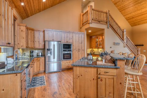 Tiny photo for 56340 Solar Drive, Bend, OR 97707 (MLS # 220217050)