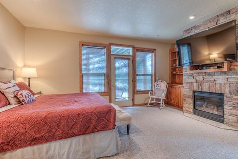 Tiny photo for 56340 Solar Drive, Bend, OR 97707 (MLS # 220217050)