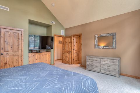 Tiny photo for 56340 Solar Drive, Bend, OR 97707 (MLS # 220217050)