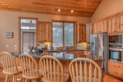 Tiny photo for 56340 Solar Drive, Bend, OR 97707 (MLS # 220217050)