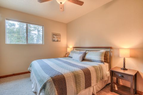 Tiny photo for 56340 Solar Drive, Bend, OR 97707 (MLS # 220217050)