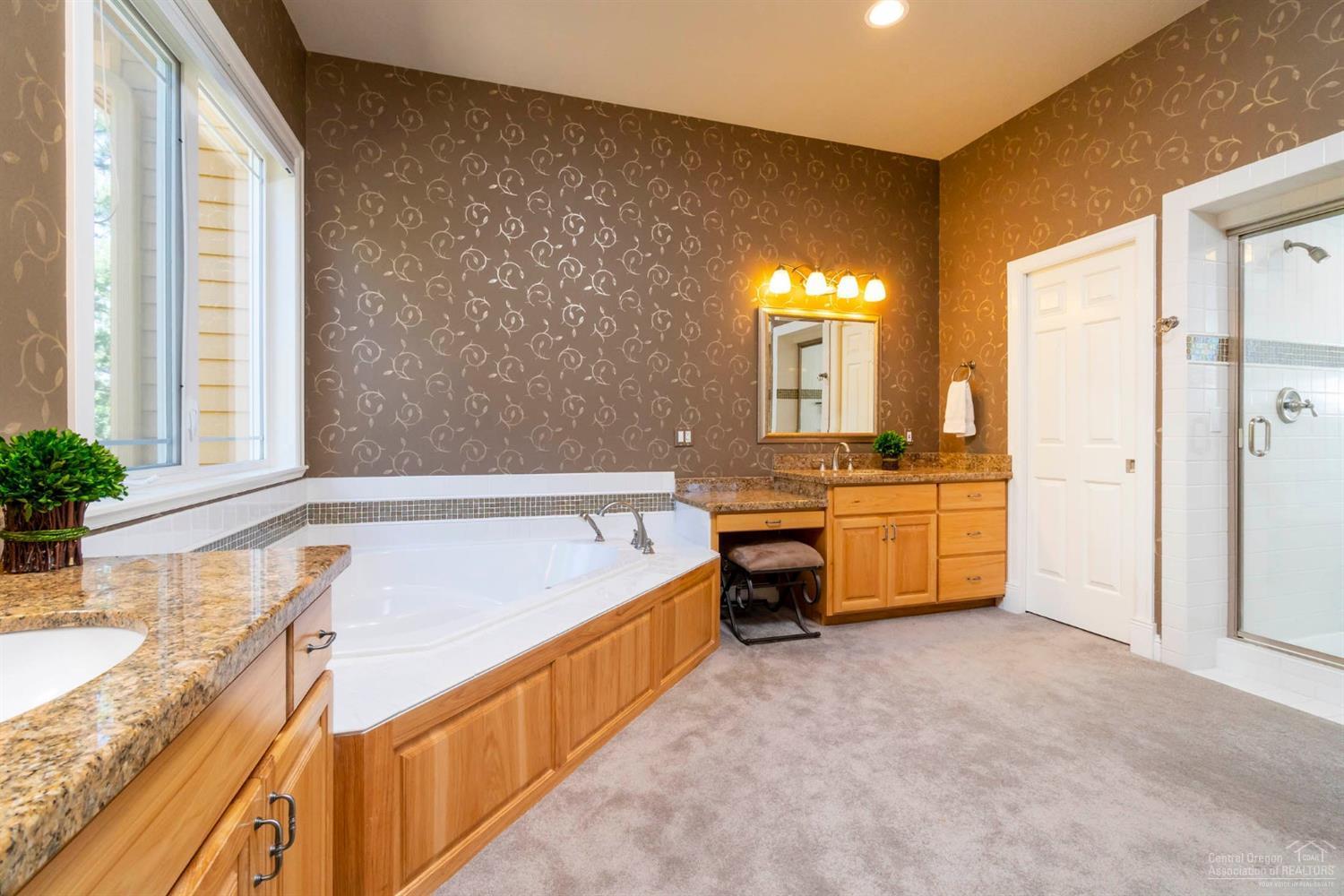 Awbrey Butte - Residential