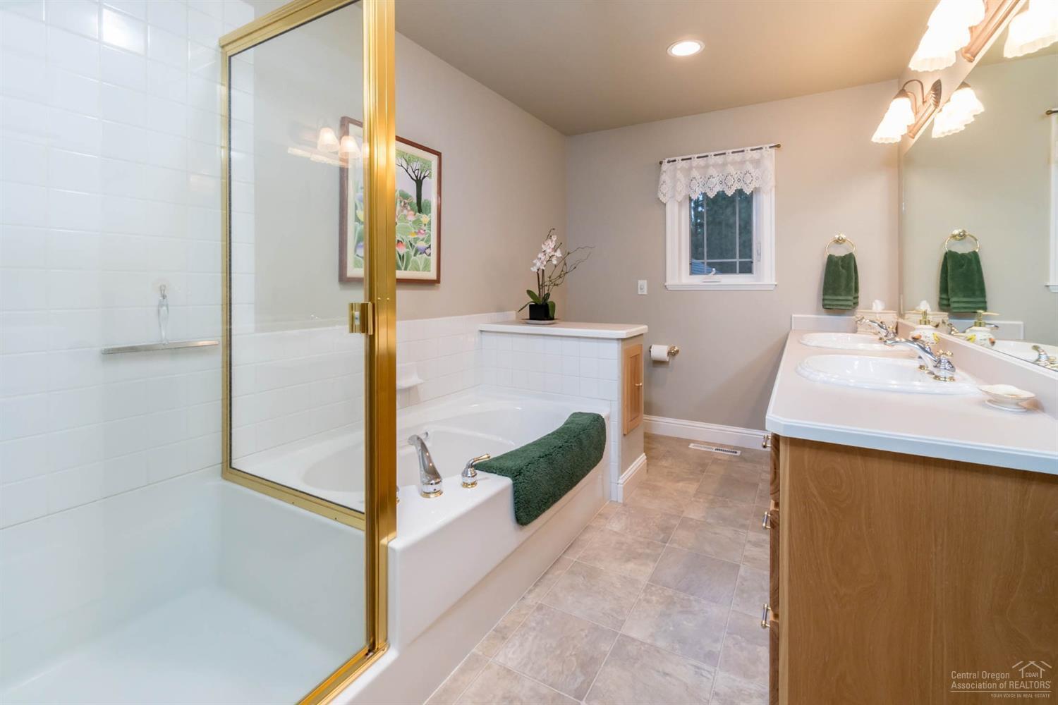 Awbrey Butte - Residential