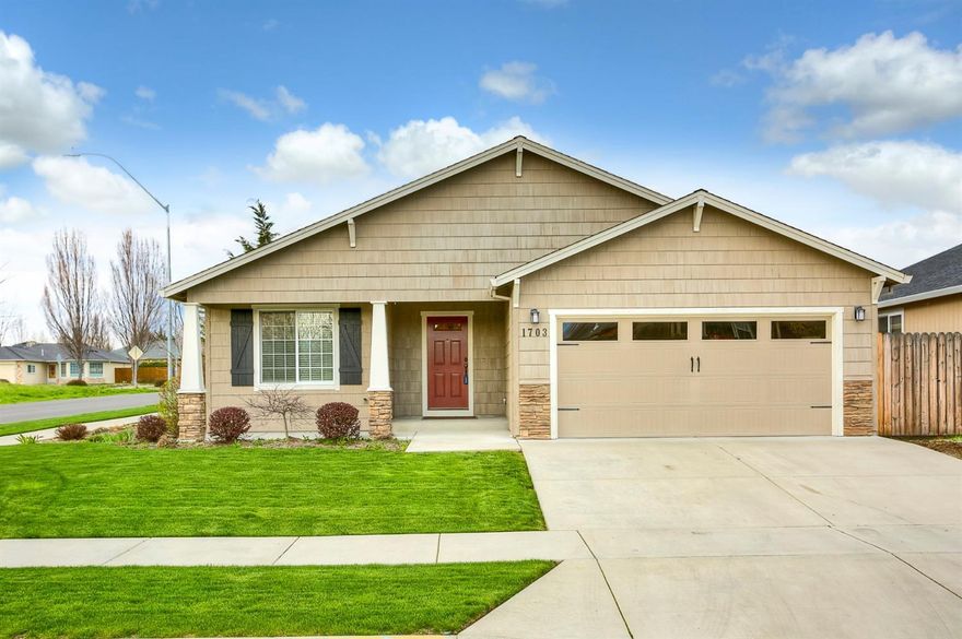 Immaculately kept 4 bedroom, 2 bath home in desirable East Medford neighborhood. Granite countertops in kitchen with custom cabinets and stainless steel appliances. Low maintenance backyard which is fully fenced and landscaped. This turn key home is ready to go.