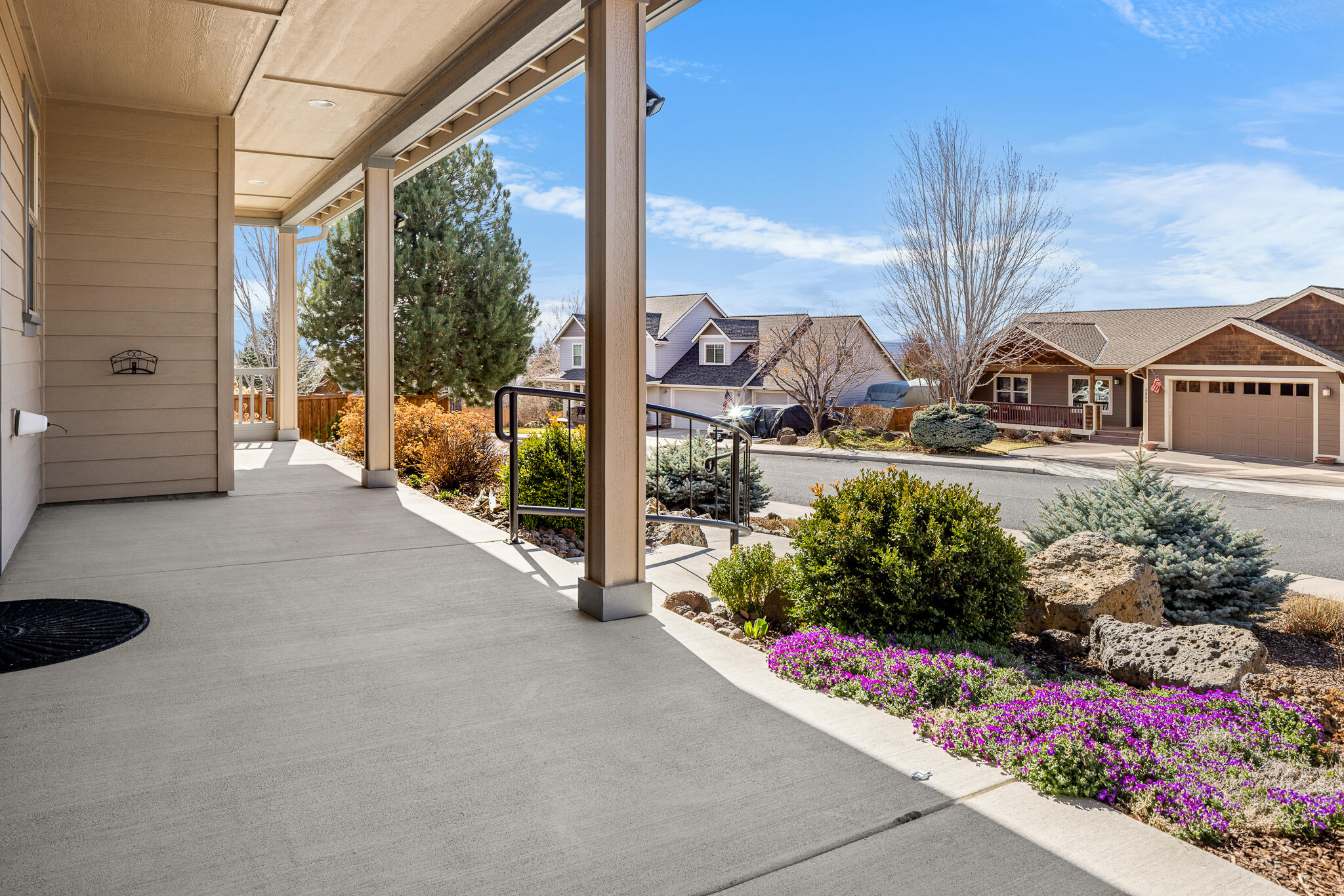 3344 SW Cascade Vista Drive