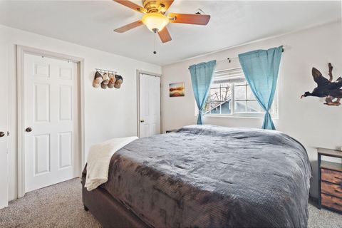 Tiny photo for 1110 SW Bridge Street, Grants Pass, OR 97526 (MLS # 220212838)