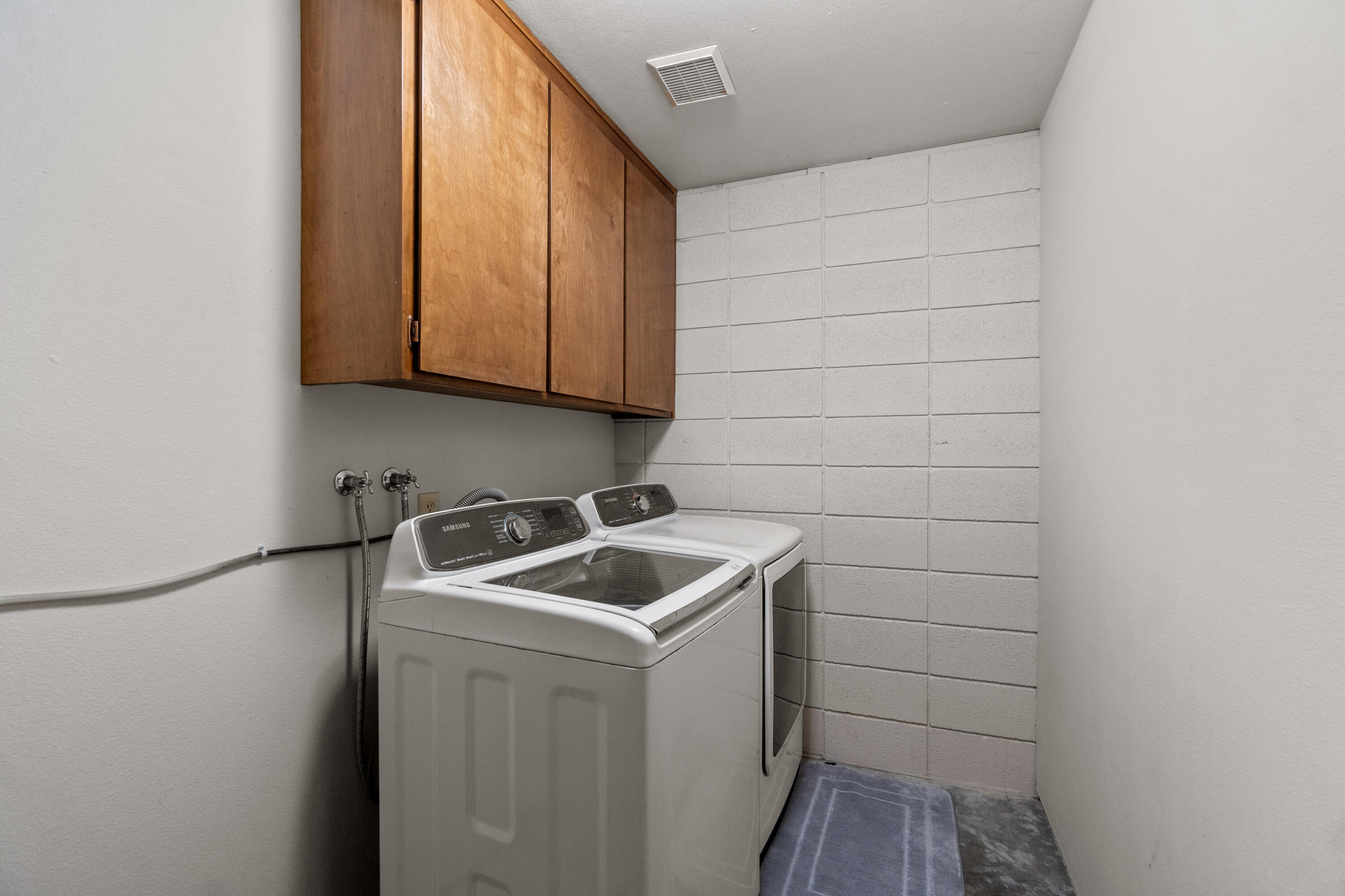 Wallace Acres - Residential