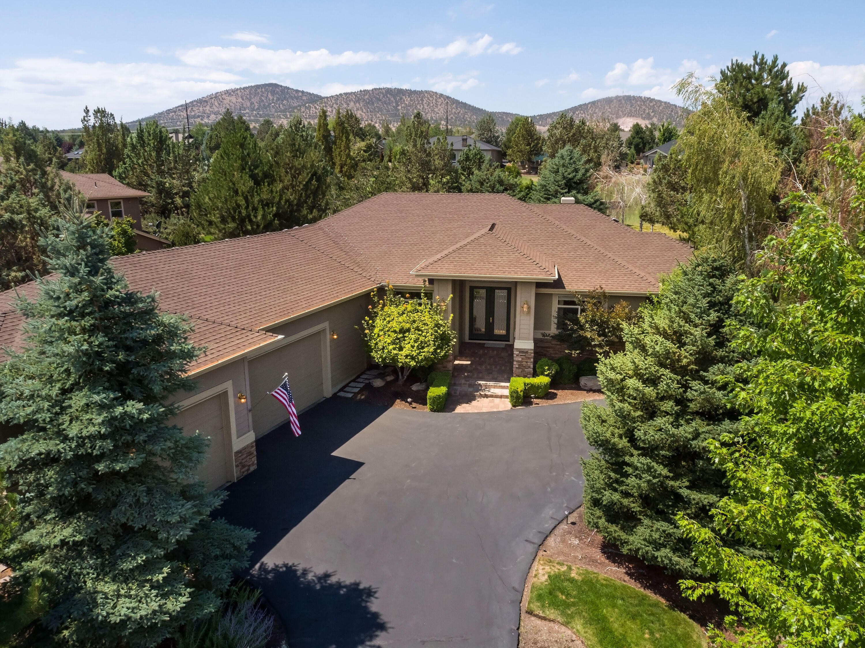 Ridge At Eagle Crest - Residential