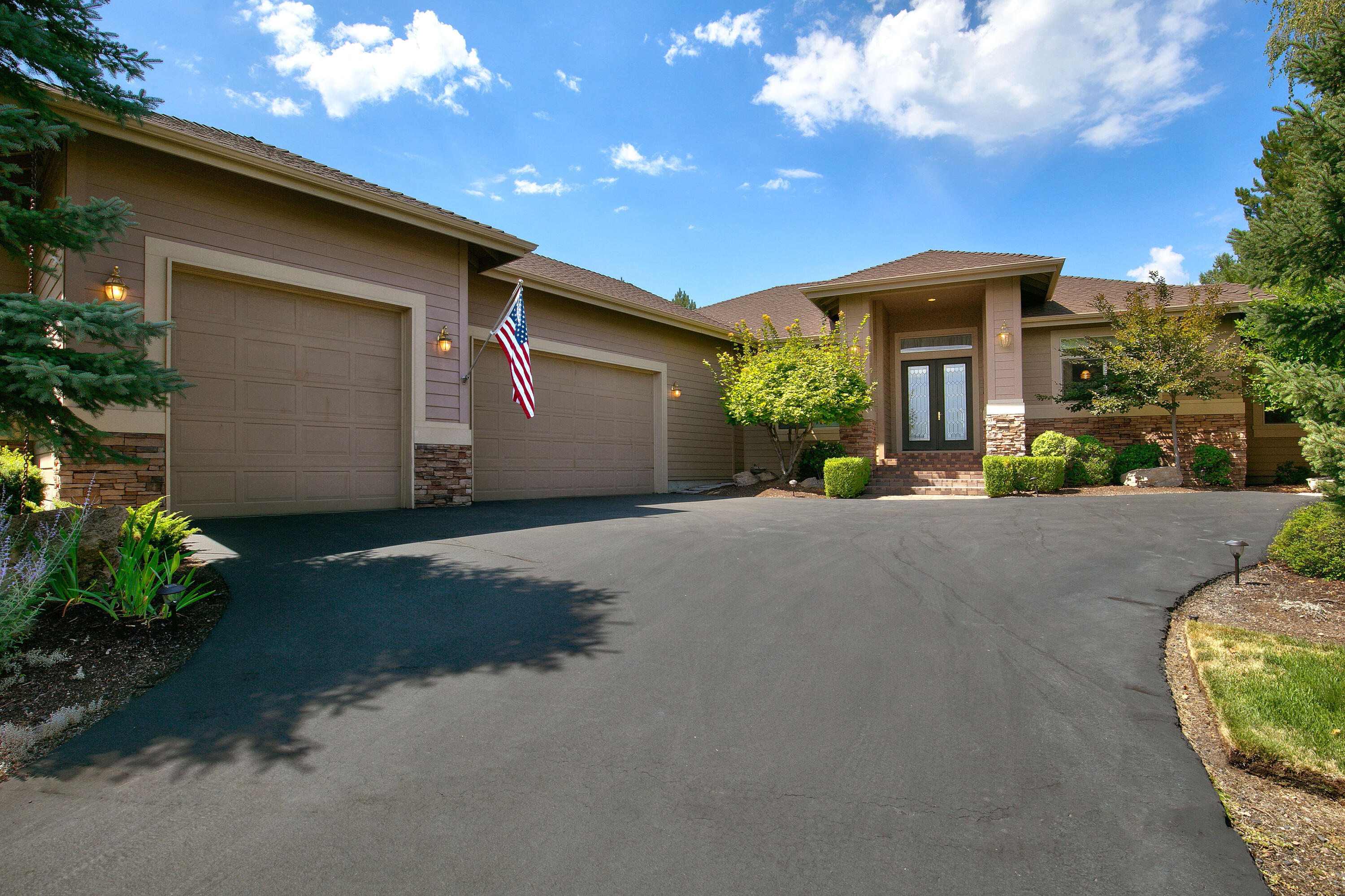 Ridge At Eagle Crest - Residential