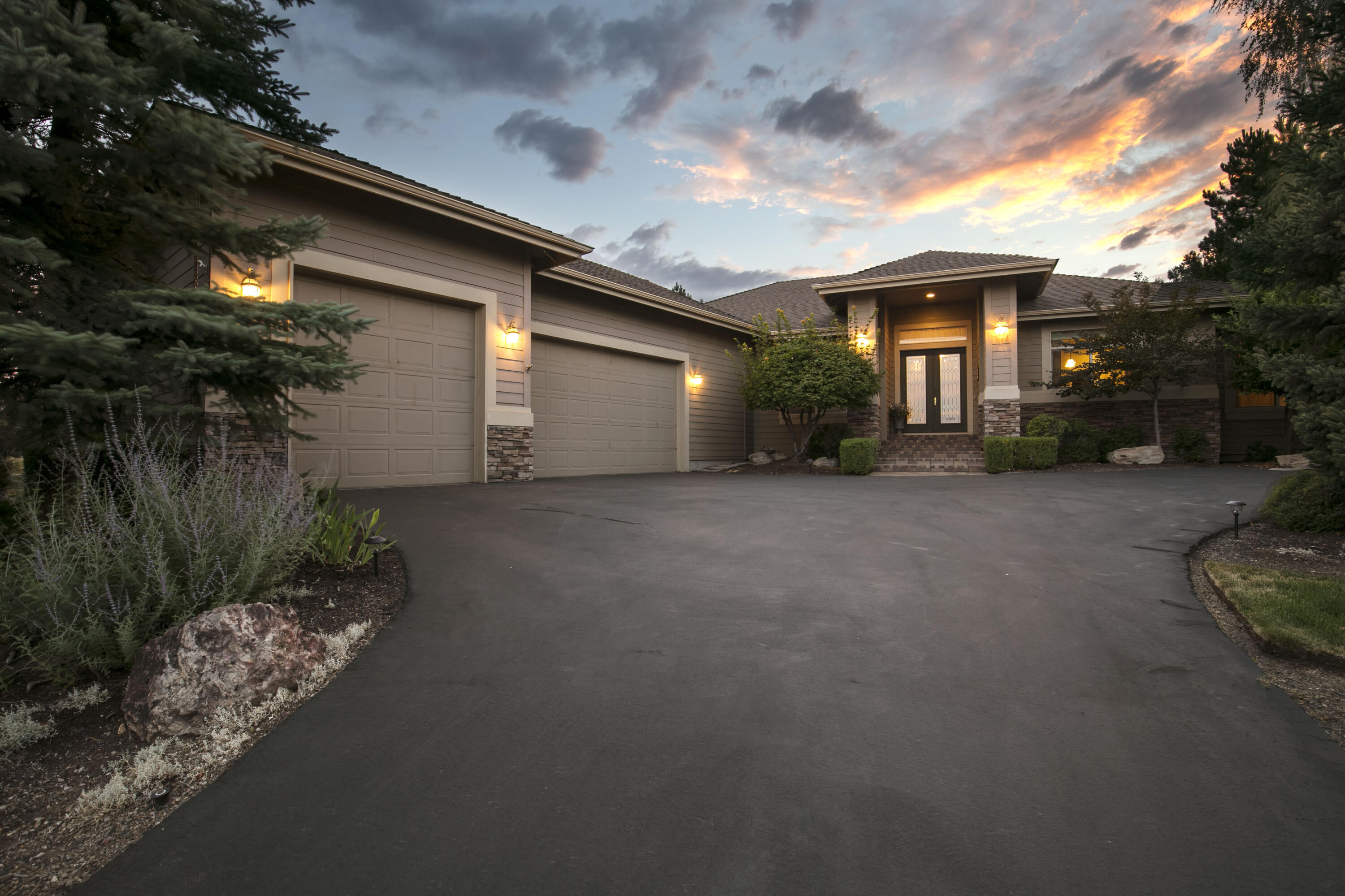 Ridge At Eagle Crest - Residential