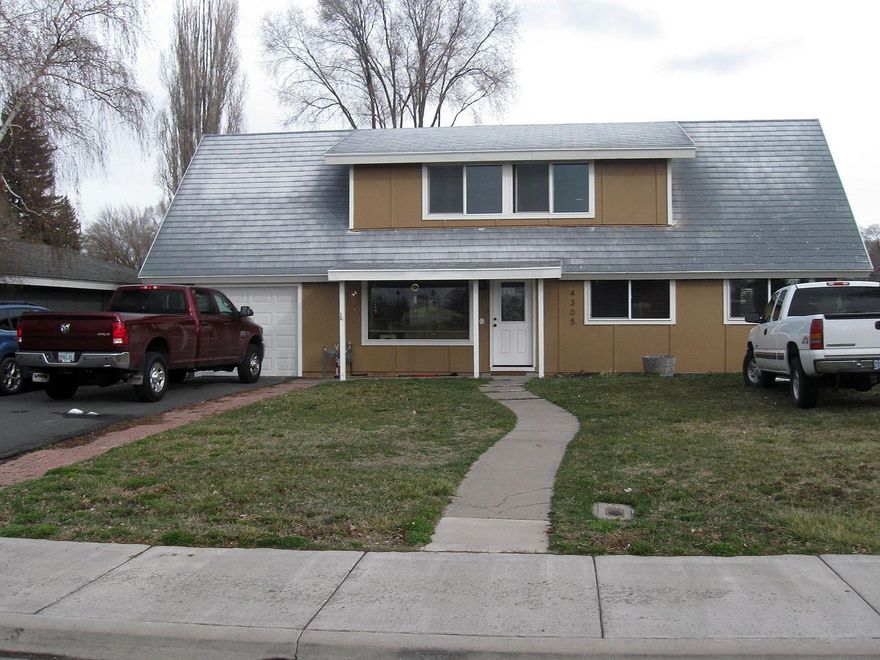 This is a one-party listing for Ashley Cesario & Marthemma Kelly