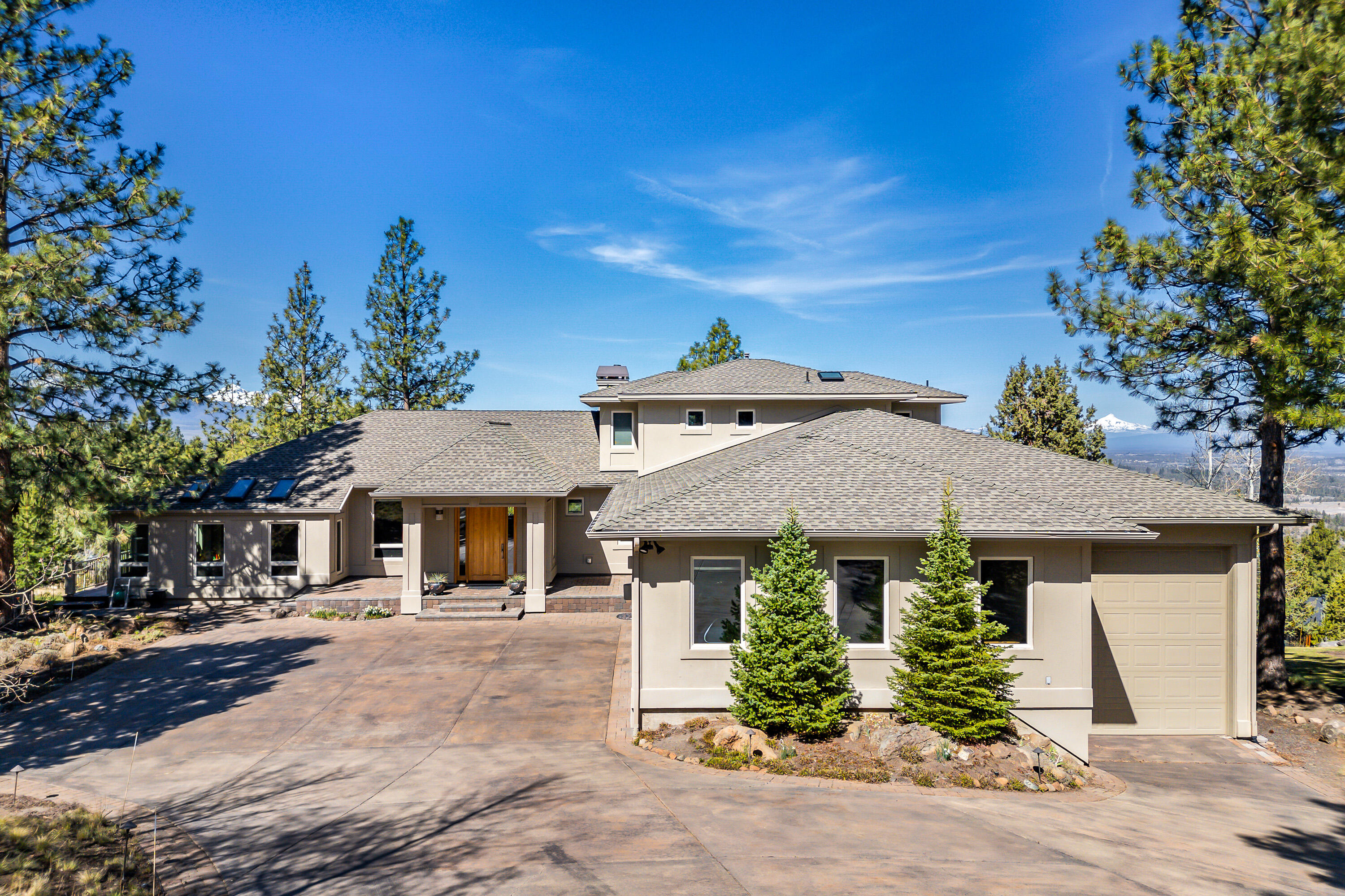 1600 NW Overlook Drive