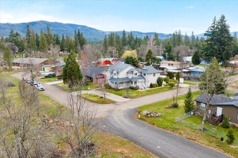 Tiny photo for 835 Redwood Avenue, Butte Falls, OR 97522 (MLS # 220217083)