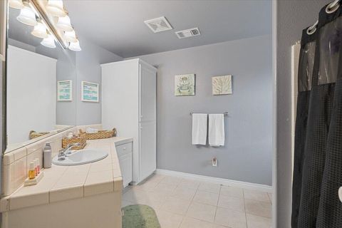 Tiny photo for 835 Redwood Avenue, Butte Falls, OR 97522 (MLS # 220217083)