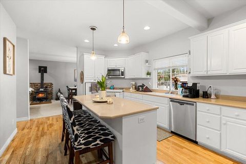 Tiny photo for 835 Redwood Avenue, Butte Falls, OR 97522 (MLS # 220217083)