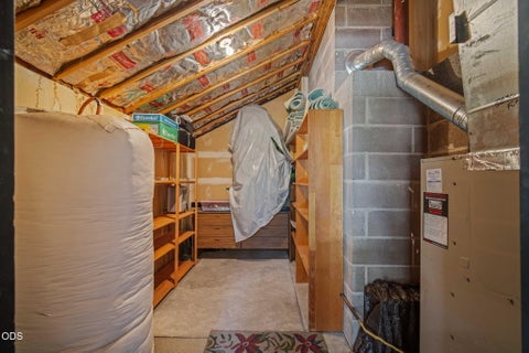 Tiny photo for 57218 Island Road #18, Sunriver, OR 97707 (MLS # 220223459)