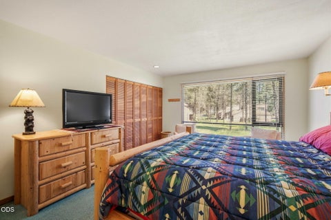 Tiny photo for 57218 Island Road #18, Sunriver, OR 97707 (MLS # 220223459)