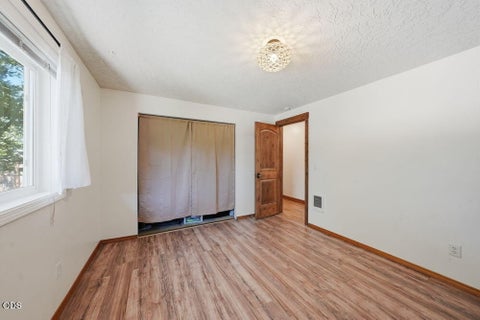 Tiny photo for 16025 Sunset Lane, La Pine, OR 97739 (MLS # 220225267)