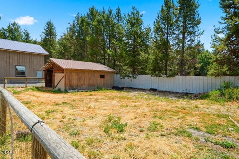 Tiny photo for 16025 Sunset Lane, La Pine, OR 97739 (MLS # 220225267)